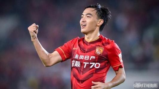 足球球星为中国加油,足球巨星为武汉加油