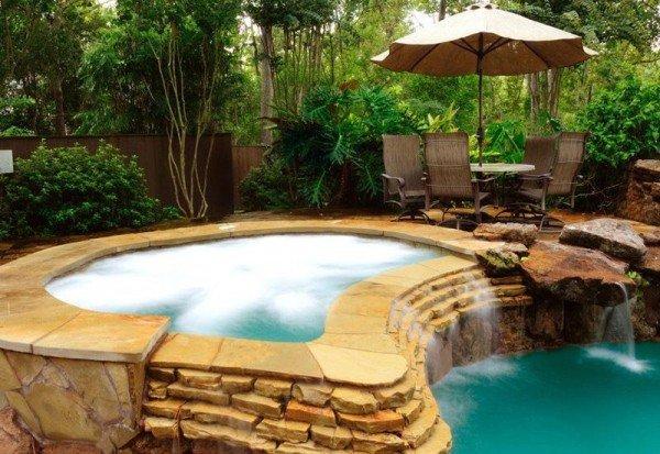 夏天一过，我就在寻寻觅觅这一汪温泉！