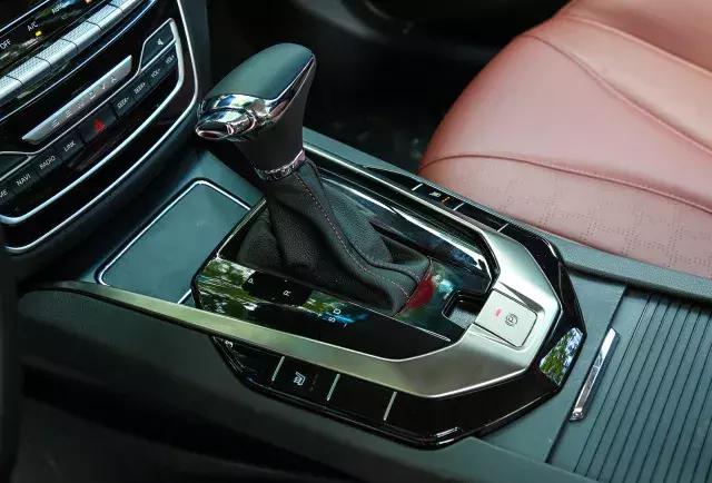 北京汽车绅宝d502015款1.5自动,2015年12月绅宝d50现在值多少钱