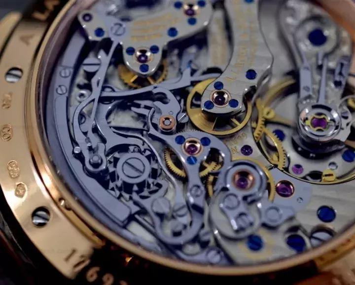 最便宜的万年历手表,最贵的计时表机械表