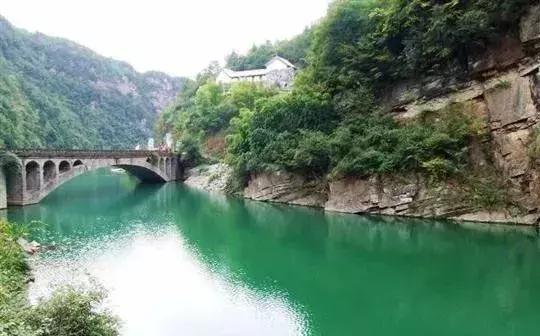 秦岭大巴山自然景观,秦岭大巴山山脉
