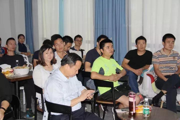 “巴陵乡情相聚壹家”主题活动顺利举办