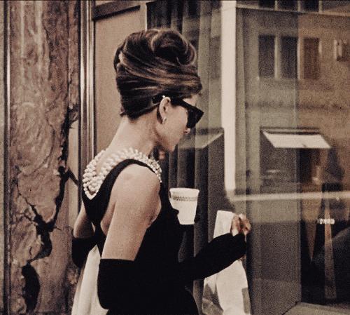 用下巴画圆治颈椎病,脖子画圆圈教程