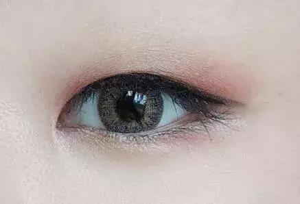 单眼皮厚眼皮推荐的眼影,适合单眼皮的大牌眼影