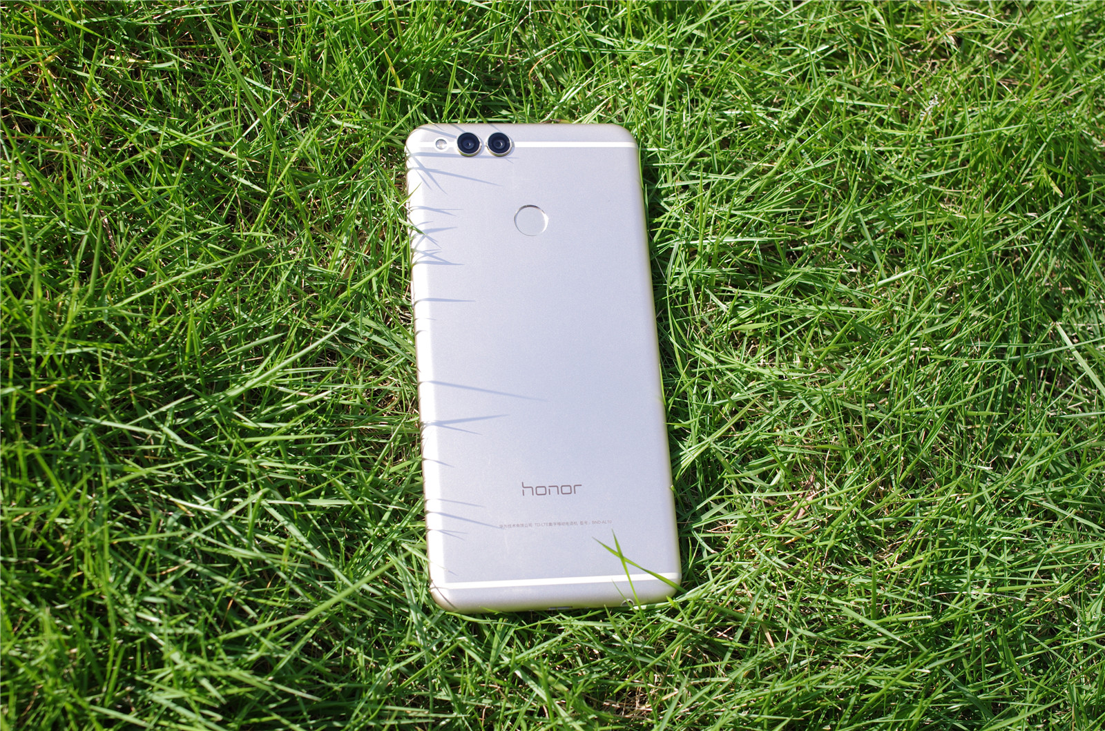 荣耀畅玩7x值得入手吗,荣耀畅玩7x有公开版吗