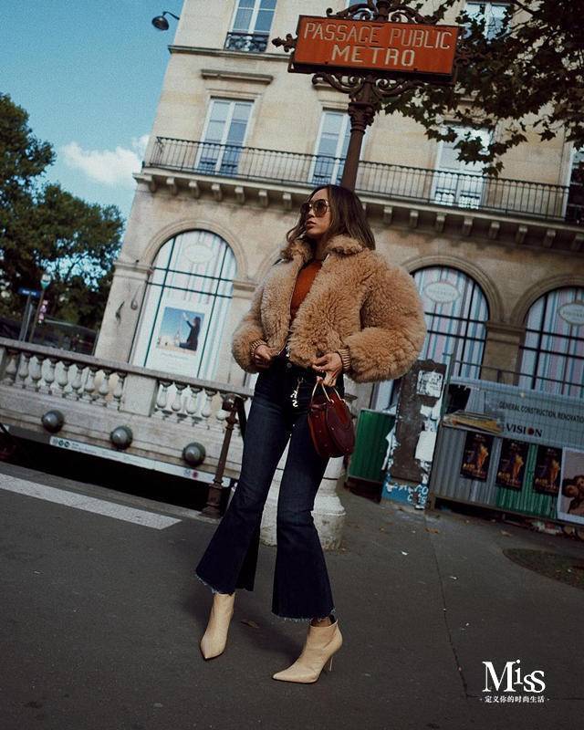 没有男朋友要有保暖的外套,天冷了来选一件温暖皮草
