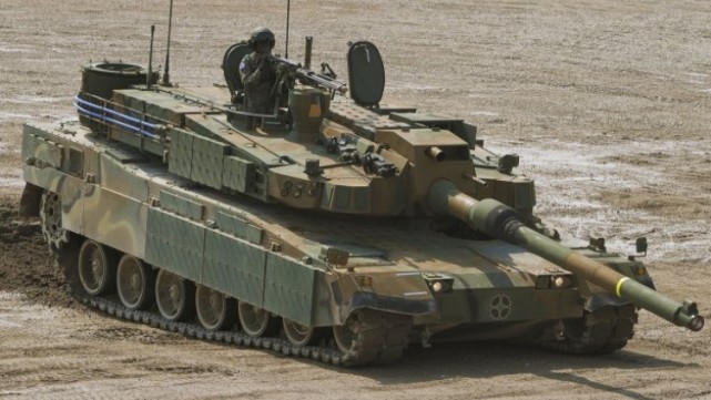 韩国K2主战坦克自称东亚第一,国产传动系统不过关致使量产被推迟