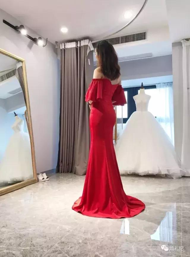 大码拖尾显瘦重工长袖婚纱,显瘦拖尾蛋糕裙
