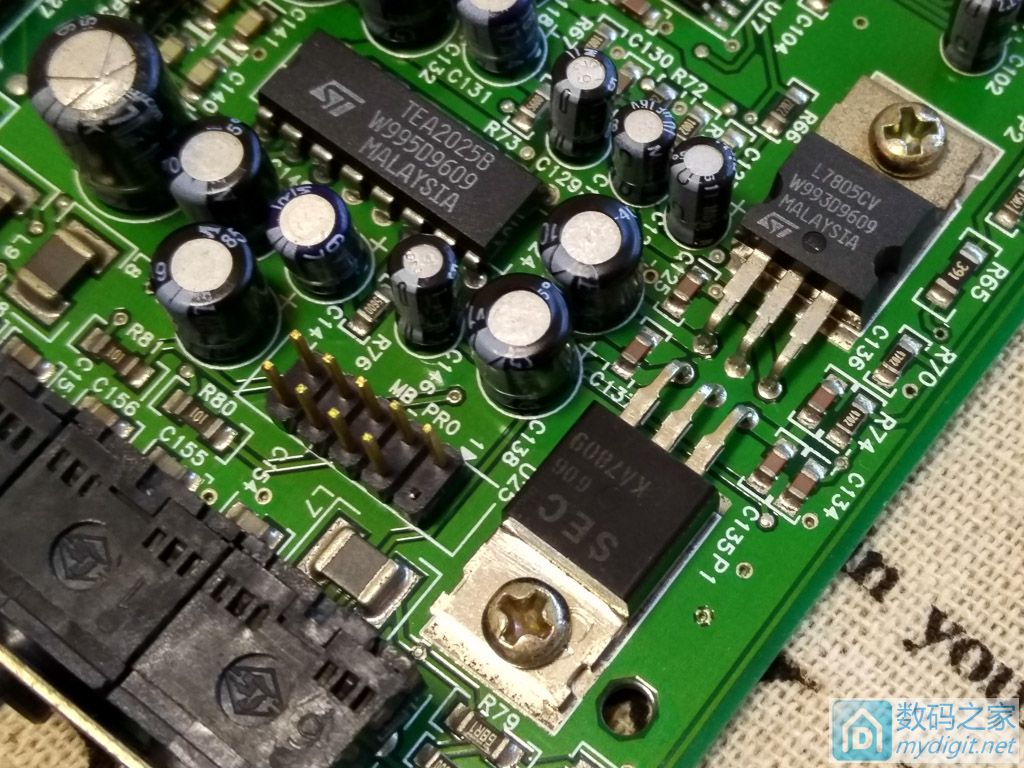 创新soundblaster5.1外置声卡,创新soundblasterawegold声卡