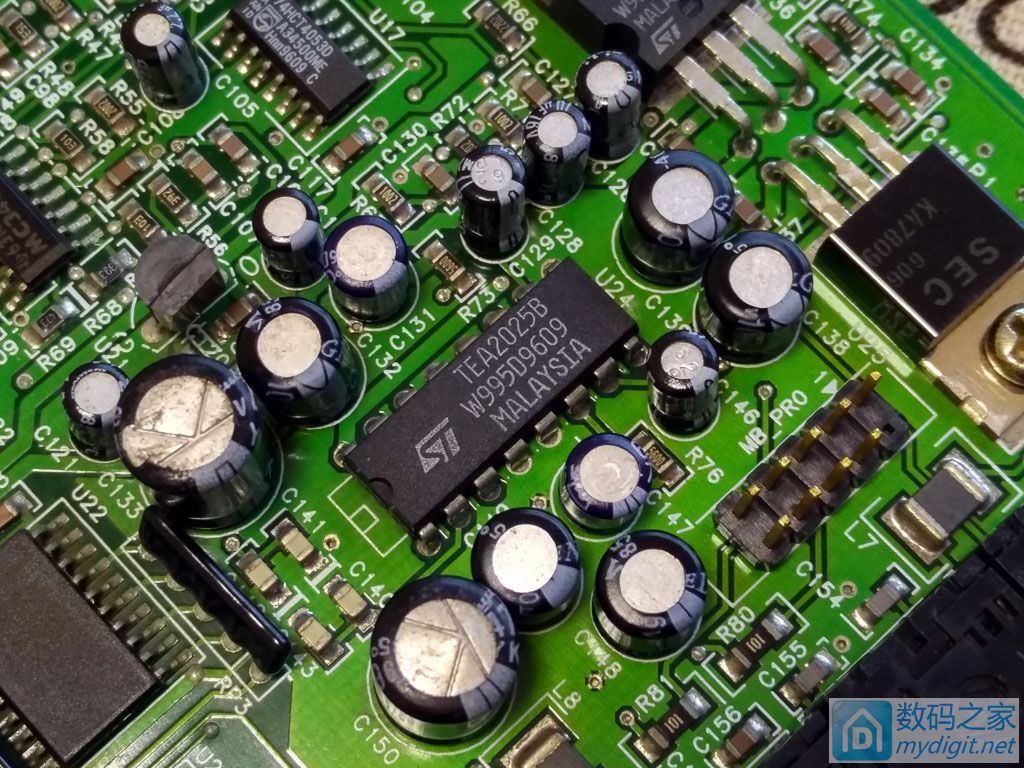 创新soundblaster5.1外置声卡,创新soundblasterawegold声卡