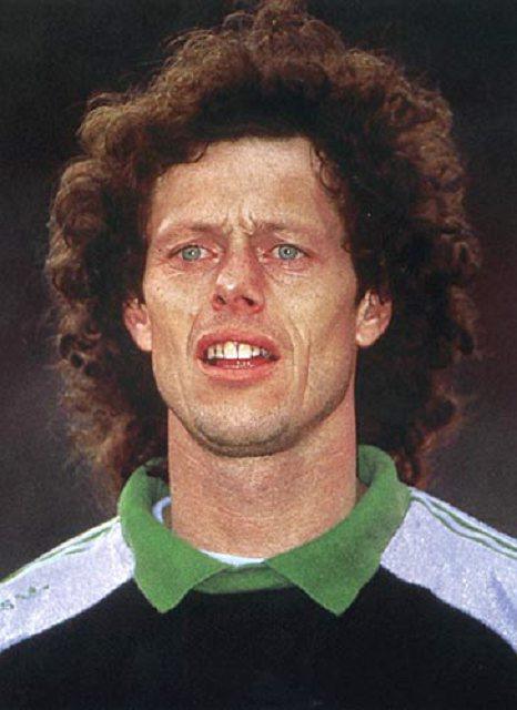 历届世界杯金球金靴金手套奖图解,历届世界杯冠军金手套