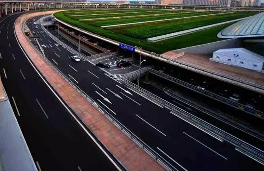 60个10万+顶豪下，北京中产如何寻找“懂你、懂生活”宜居小镇？