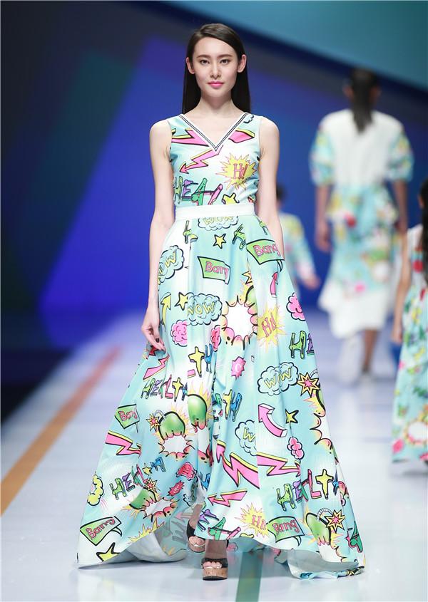 亲子装高颜值女神刘嘉带你感受奥运精神