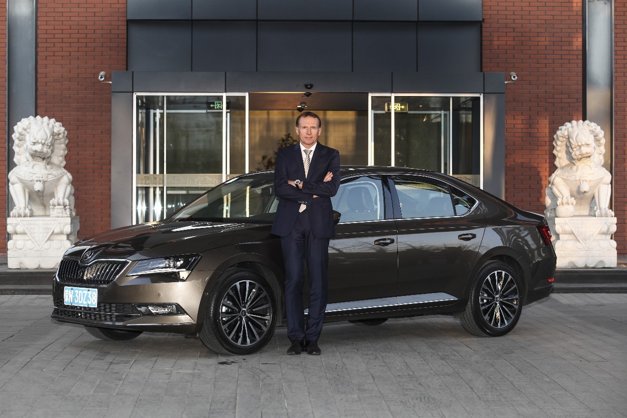 对话斯柯达中国总裁:乘习*平近**访捷之东风展现在华新活力