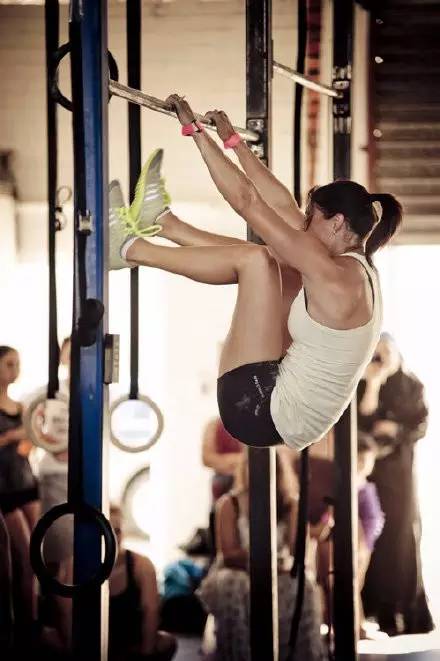 来例假能跑步健身吗,例假期间跑步好不好