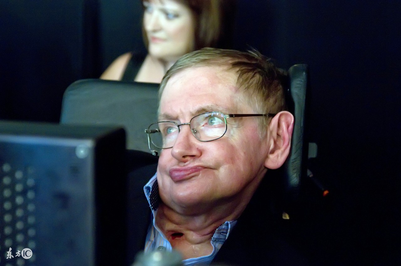 霍金是如何发现黑洞和宇宙的,霍金最强大脑