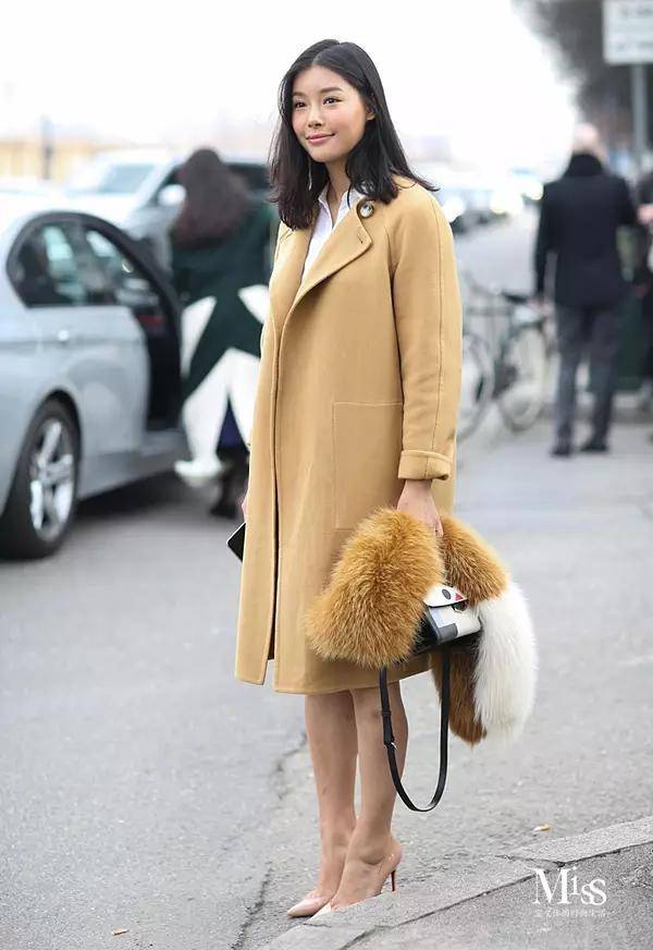 没有男朋友要有保暖的外套,天冷了来选一件温暖皮草