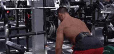 胸肌和背部这样练强度才能提升强度:8个动作绝对高强度强化胸背