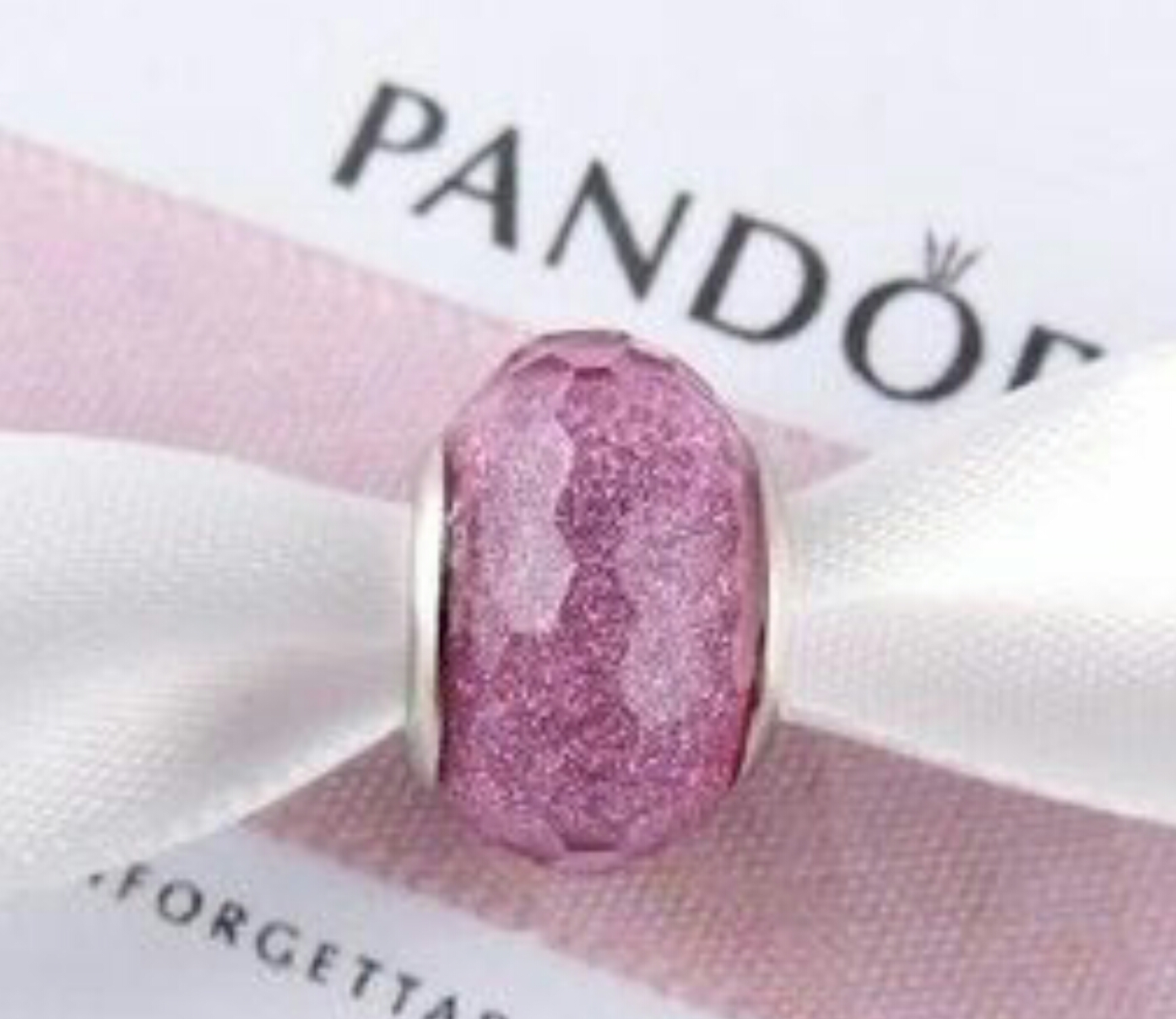 潘多拉到底有什么魔法，牢牢牵住你的心