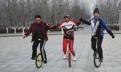 莫道桑榆晚为霞尚满天的行书书法,莫道桑榆晚为霞尚满天下联