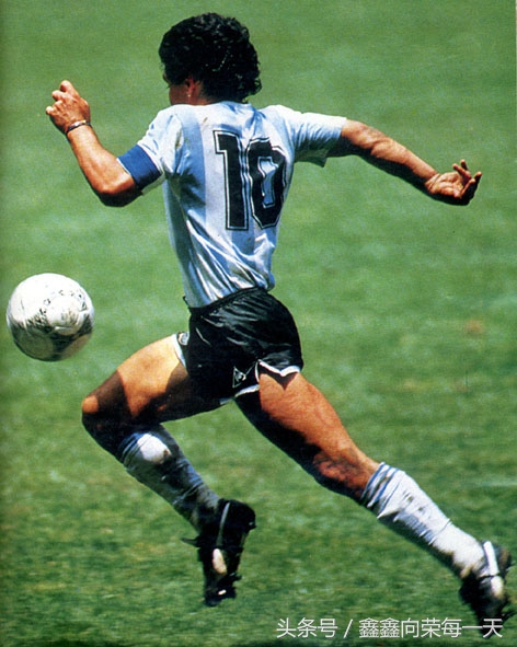 足坛十大悲情瞬间图片,足球十大落寞背影