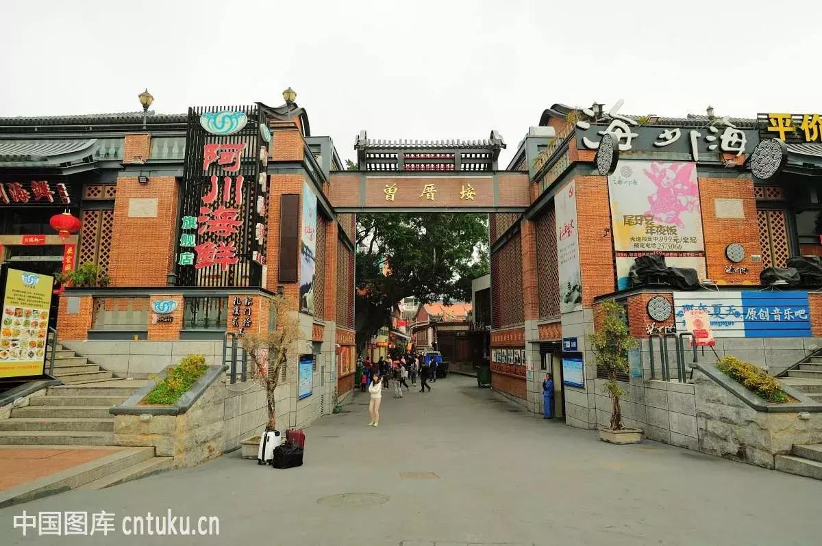 机票价格大跳水最低到0.7折啥情况,机票最低240元