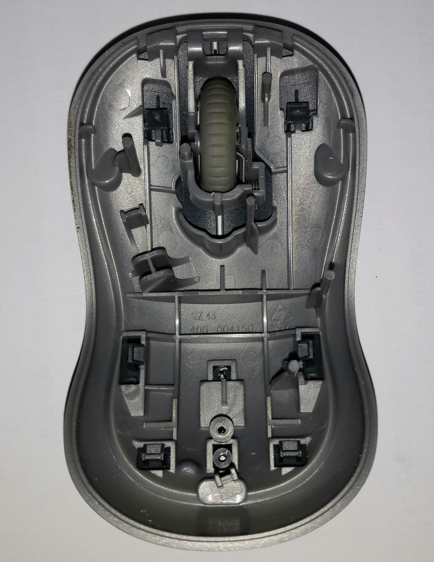 罗技m186无线鼠标电池能充电吗,罗技m186无线鼠标分解图