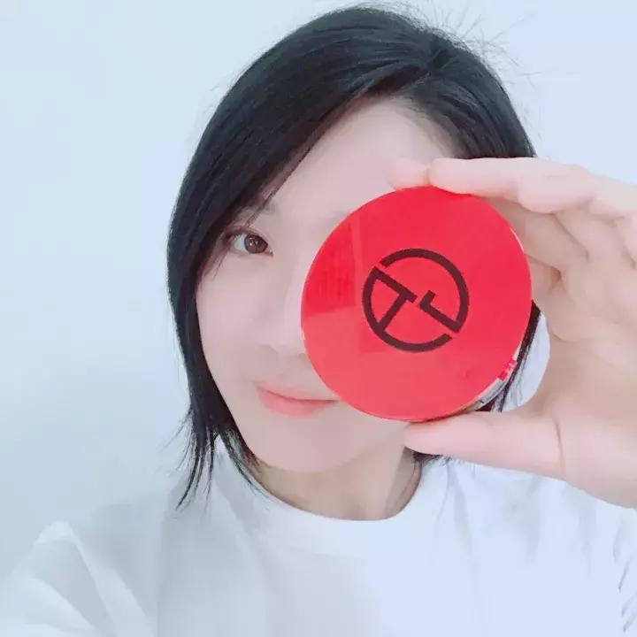 推荐阿玛尼黑气垫,阿玛尼红气垫真实测评瑕疵皮