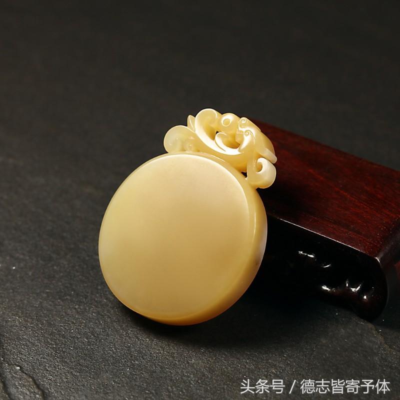 糖玉和沁料怎么区分,糖玉和黄沁的区别