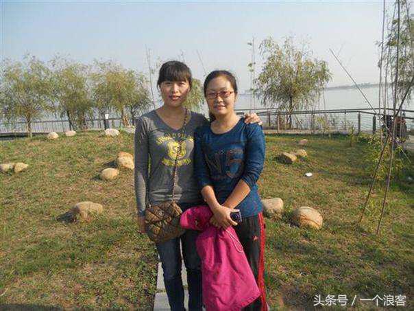 ps恶搞大神们的各种作品,求大神把我p霸气一点