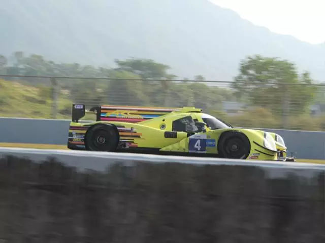 耐力赛绝非无休止地“画圈”,而是用轮胎来拓宽的哲学