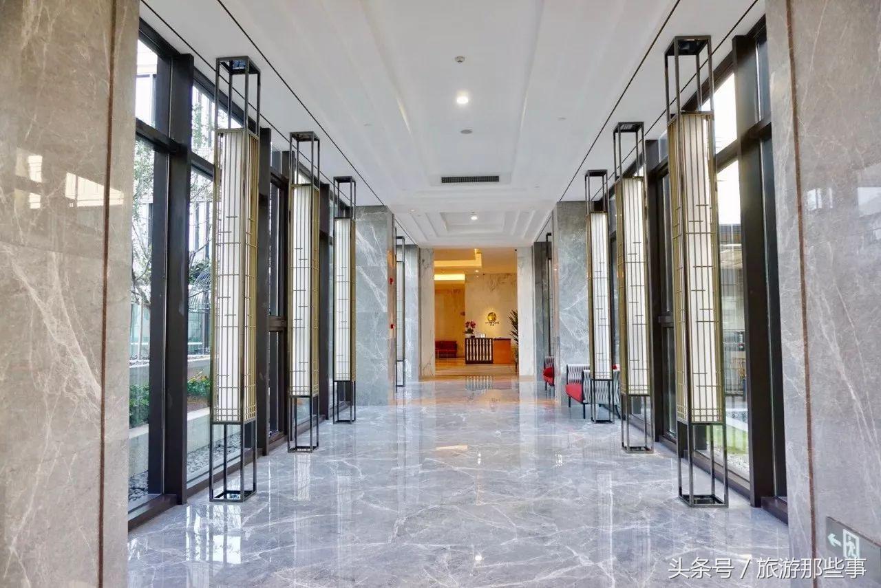 上海皇冠假日酒店是几星级酒店,上海皇冠假日度假酒店