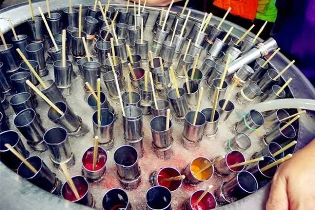 泰国很流行一款甜品,泰国甜品芋圆椰汁糖水