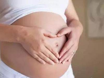 孕早期出血卧床姿势,孕早期走路多了出血