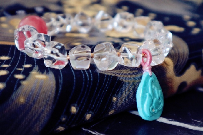 捷克红陨石水晶,捷克陨石要黑一点的还是绿一点的