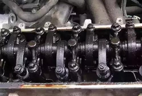 老车费油怎么处理能省油呢,汽车越来越费油可以试试这个方法