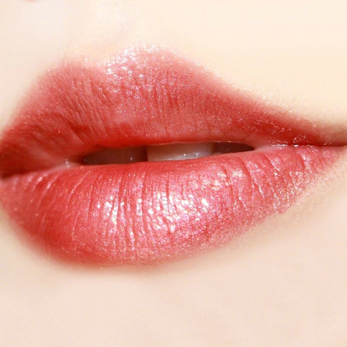 阿玛尼101黑管哑光口红,阿玛尼红管206唇釉深唇试色