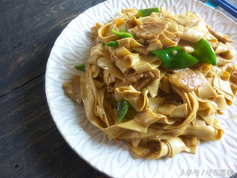 豆腐皮怎样做好吃视频教程全集,最简单好吃的豆腐皮做法