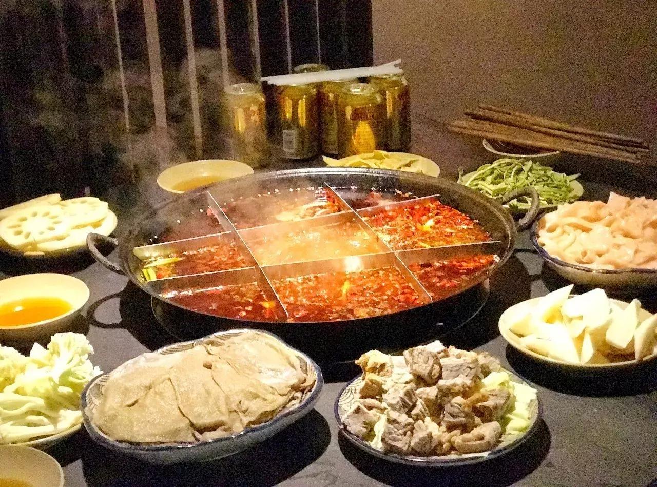 重庆这家天天排队的萝卜干店,重庆三大必去的店