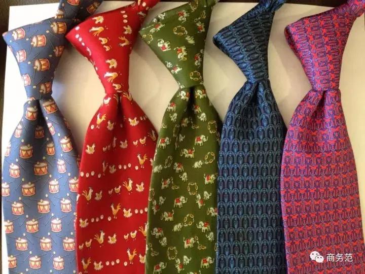 40块钱的阿玛尼粉底液是真的嘛,40多块钱阿玛尼