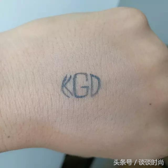 秋冬粉底测评：6款网红粉底，上妆清爽，无油腻感的居然是它……