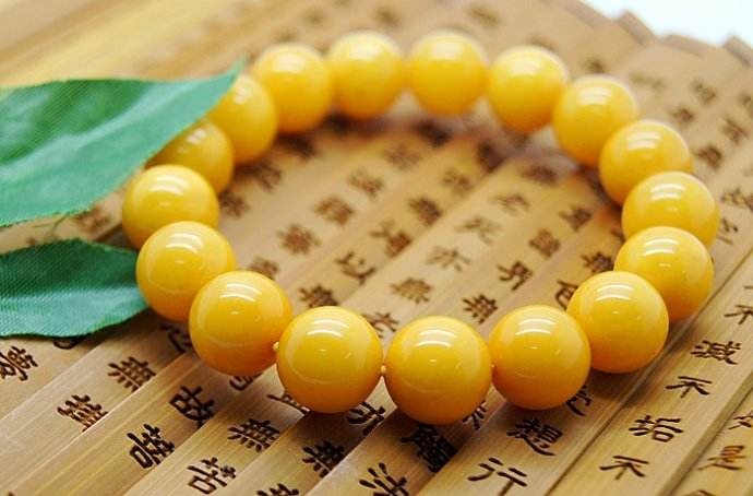 琥珀的真实事件,琥珀的事什么时候败露