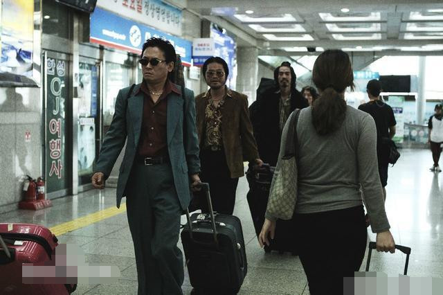 推荐成龙动作片电影,成龙经典动作电影100部