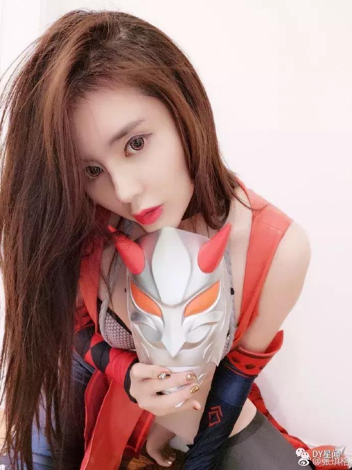 七哥张琪格COS又开始了！出全肉的荆轲见过没？