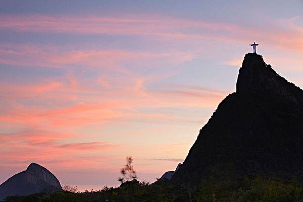 世界十大绝美现代建筑之作 (世界著名经典建筑设计图)