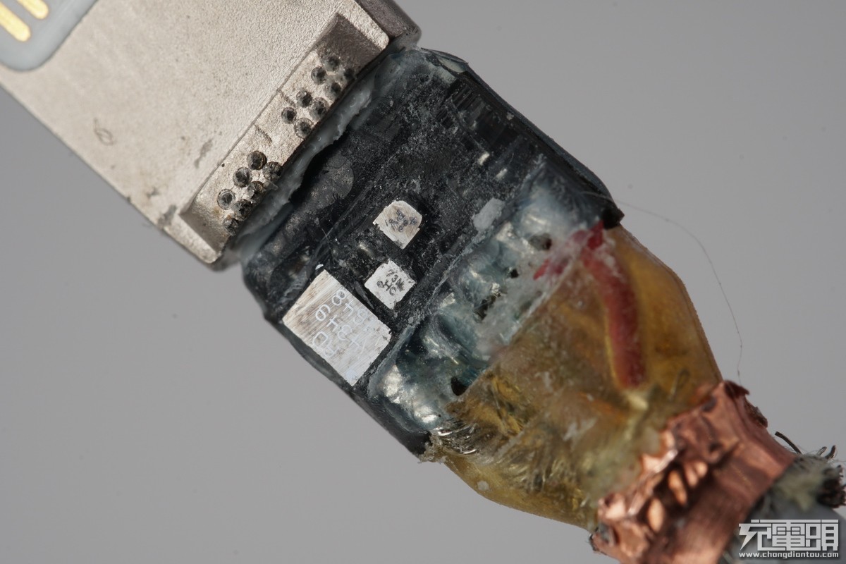 苹果数据线为什么这么贵,苹果所有数据线集合