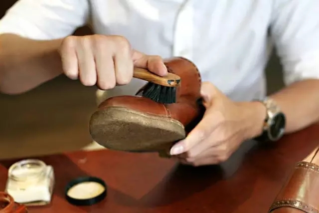 皮靴的正确保养方法,冬季皮靴怎么保养收纳