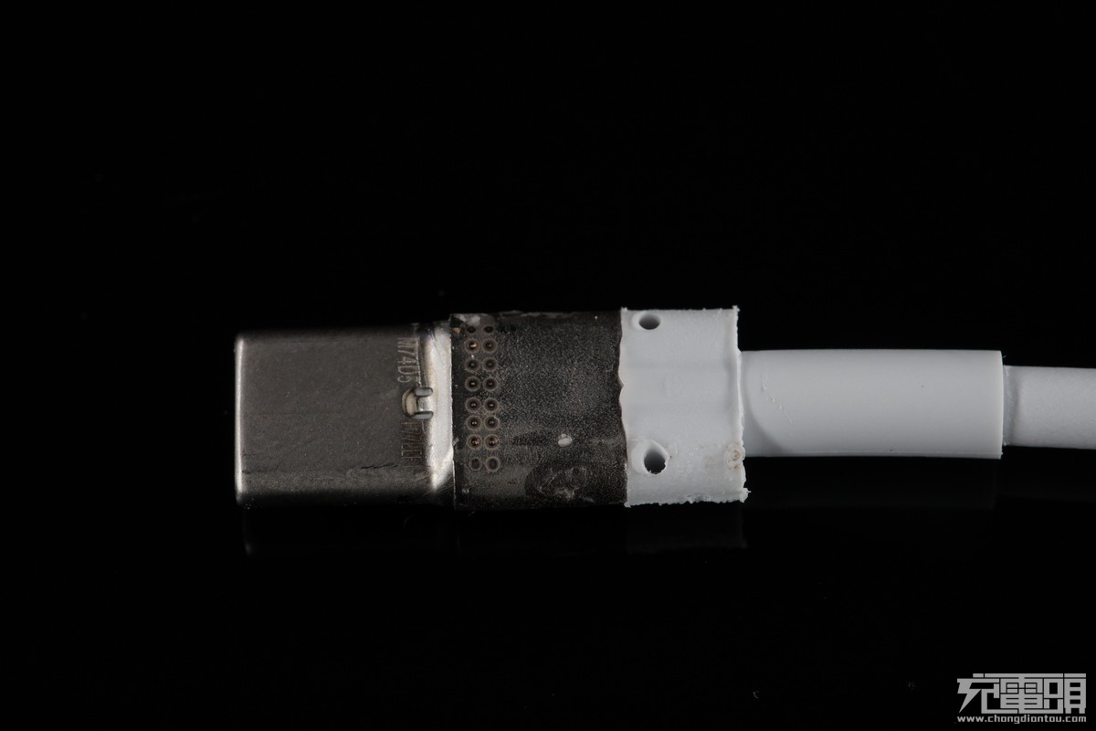 苹果数据线为什么这么贵,苹果所有数据线集合