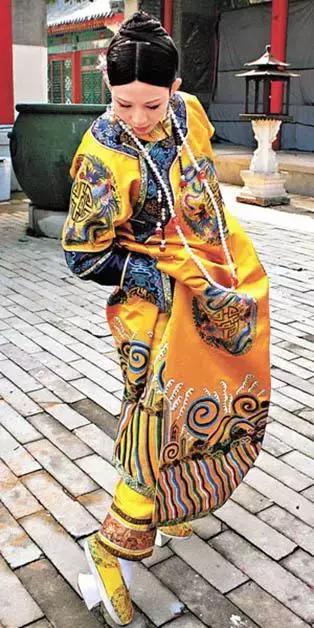 秋瓷炫告诉老公自己怀孕了的视频两人都笑哭了！女星孕相原来都……