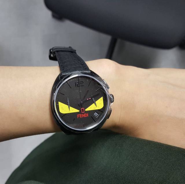 fendi小怪兽双肩包,fendi小怪兽男包2020款